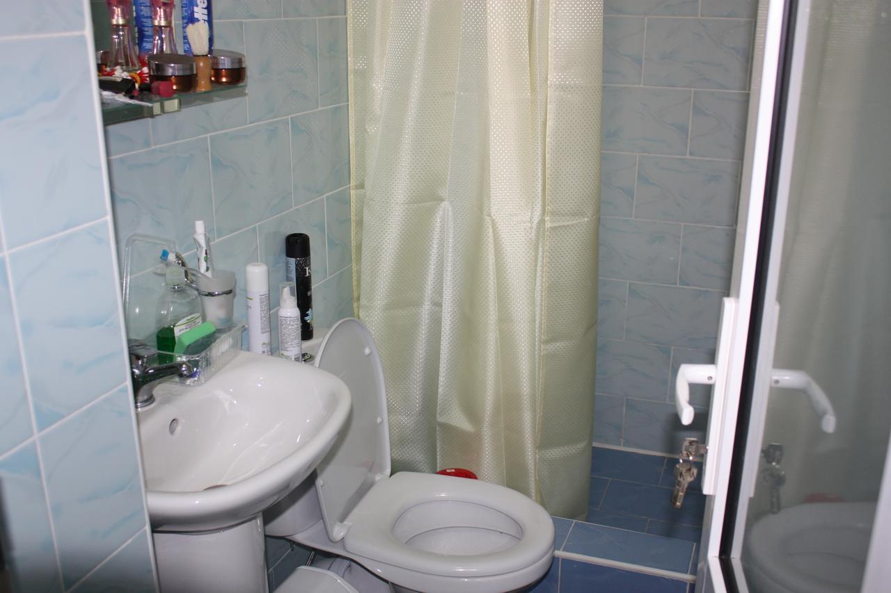 פיזונדה Viktoria Hotel מראה חיצוני תמונה